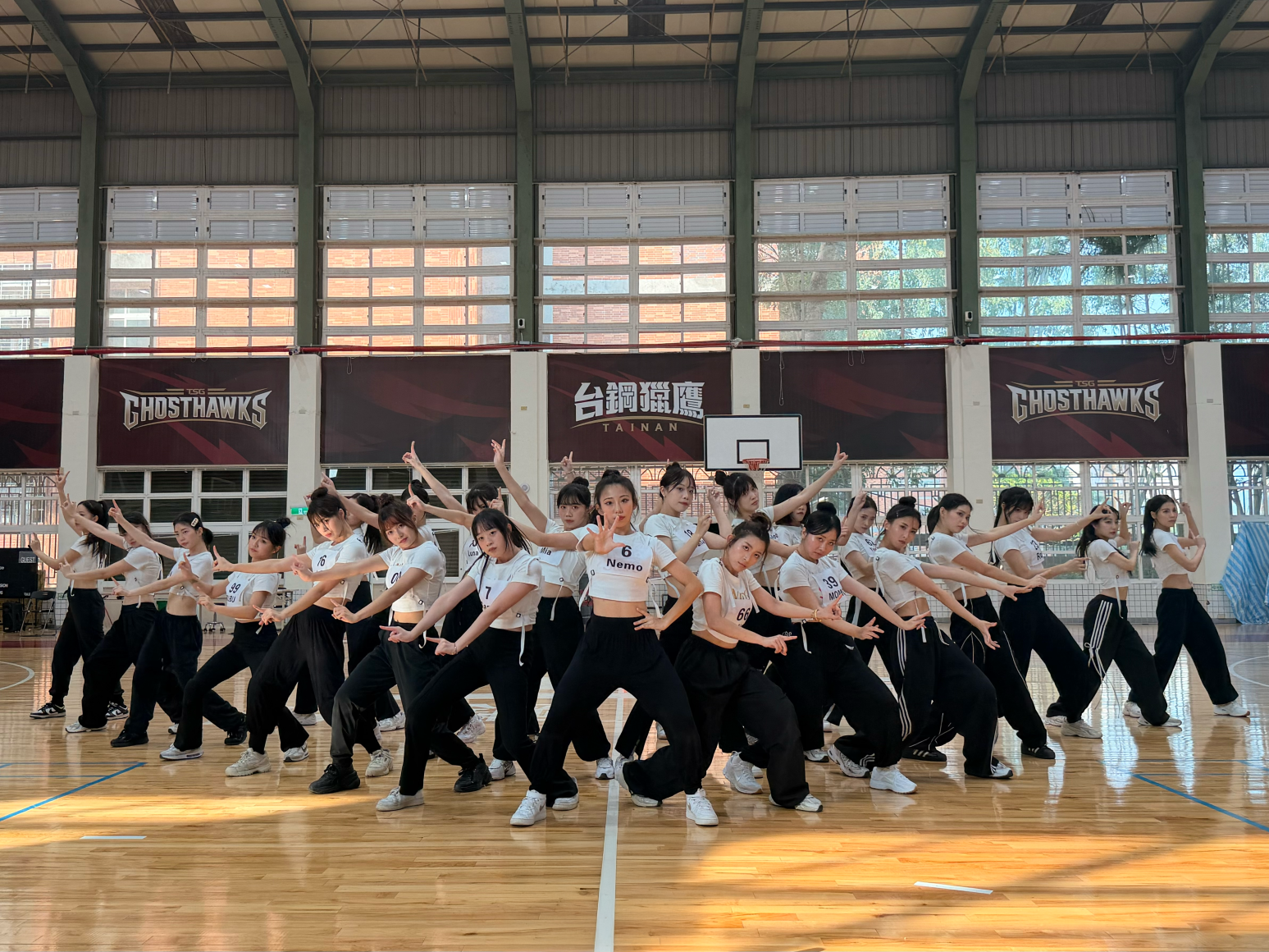 世界冠軍舞團訪台魔鬼訓練！　Wing...