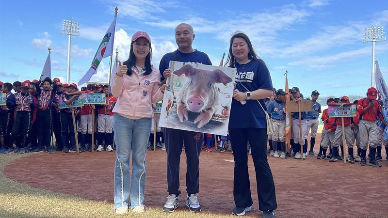 耕元盃棒球賽落幕　啦啦隊獎送出6頭豬...