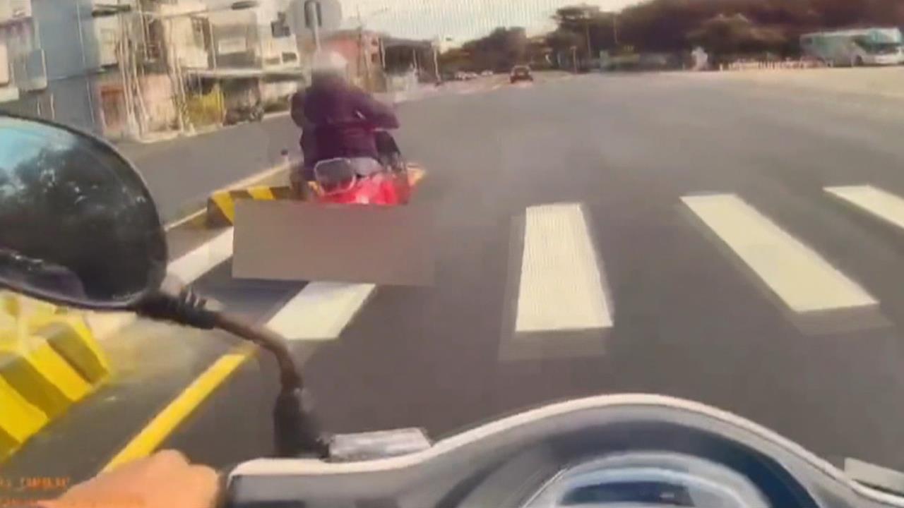 恆春男闖紅燈拒檢逃跑! 竟持武士刀威脅遭警持槍喝止