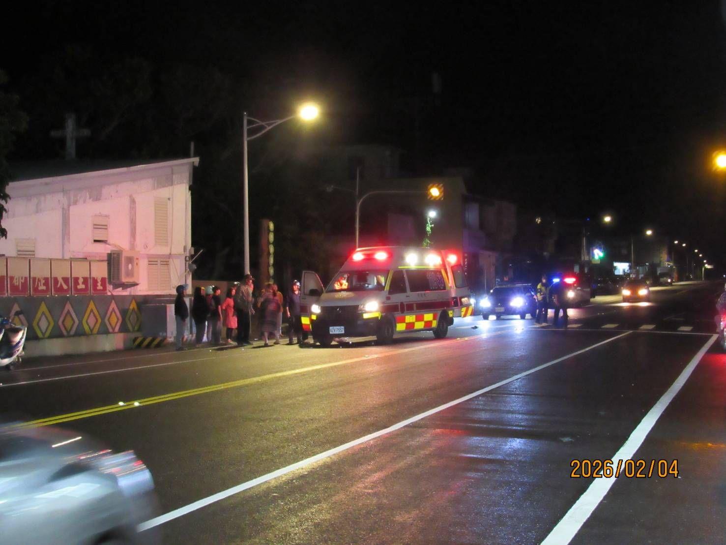 台東成功死亡車禍！婦人過斑馬線遭小貨車撞擊不治