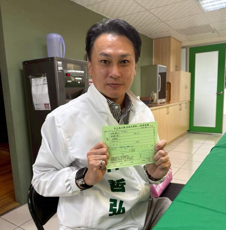 高雄市議員初選登記首日5人完成　林哲弘生日登記同步發布競選歌曲拚年輕票